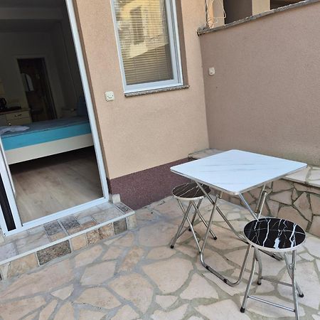 אוהריד Sadi Apartments מראה חיצוני תמונה