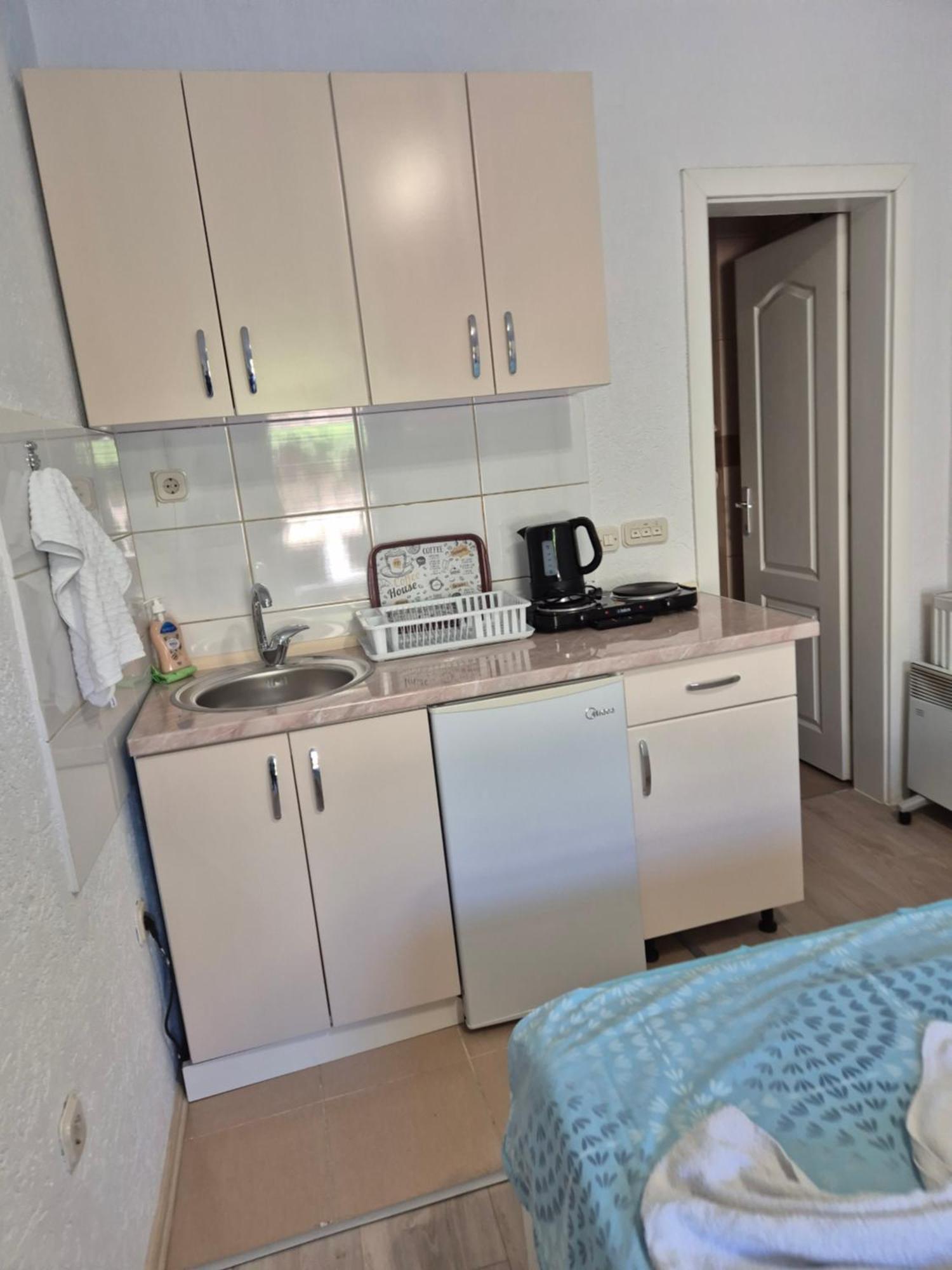אוהריד Sadi Apartments מראה חיצוני תמונה
